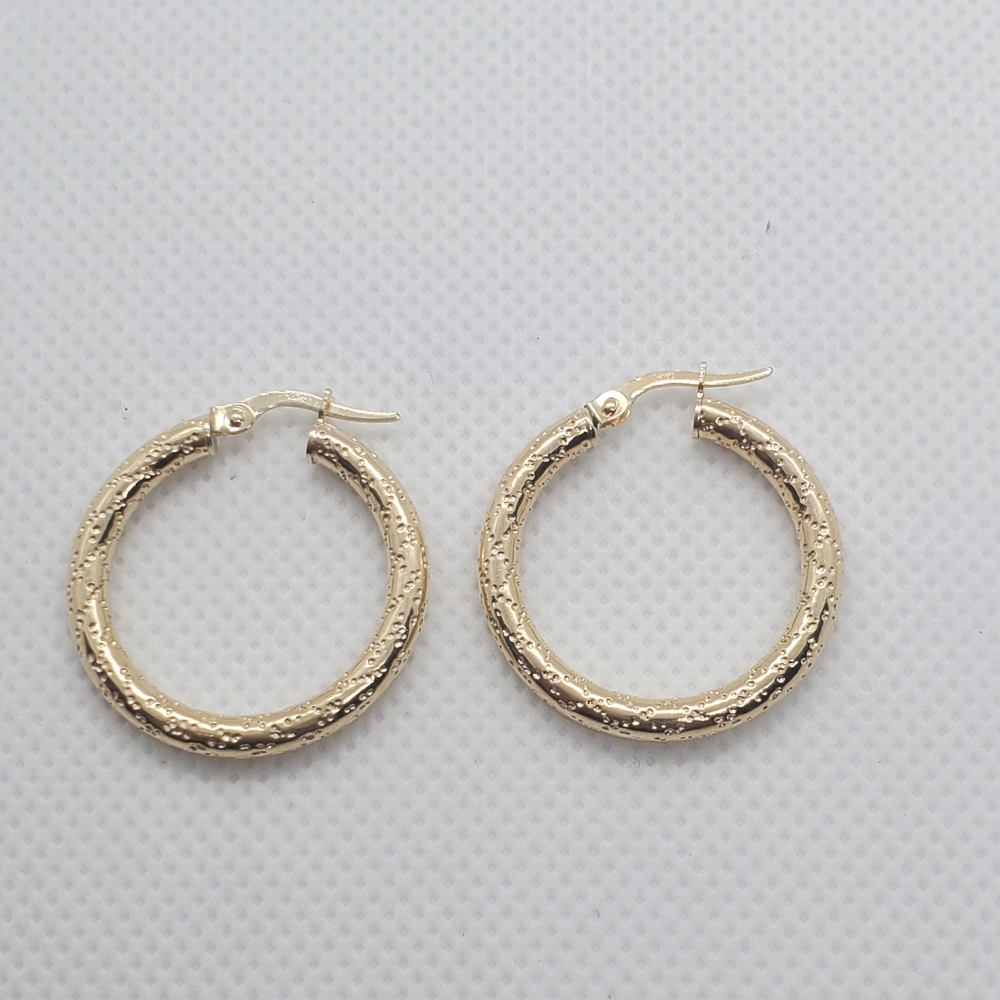 14 KT Gold Design Hoop Earrings - Picture 2 of 5